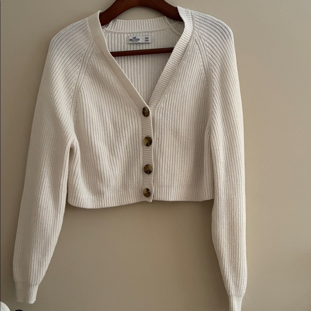 Hollister Cream Ribbed Crop Cardigan